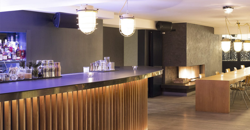Bar & Restaurant